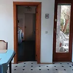 Apartment Eg-zimmer Mit Bad Und Terrasse