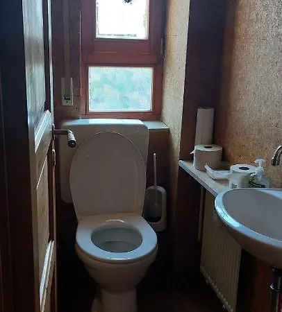 Eg-zimmer Mit Bad Und Terrasse