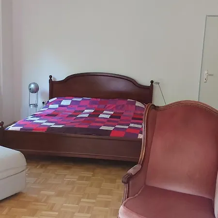 Lägenhet Eg-zimmer Mit Bad Und Terrasse