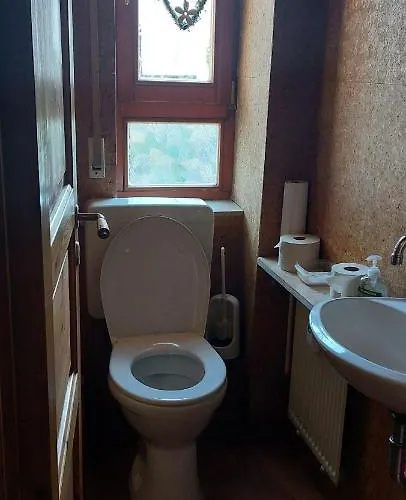 Eg-zimmer Mit Bad Und Terrasse