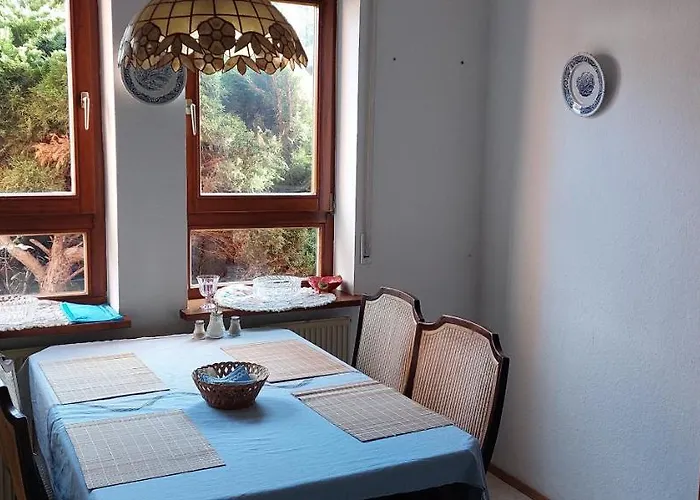 Eg-zimmer Mit Bad Und Terrasse * Kassel