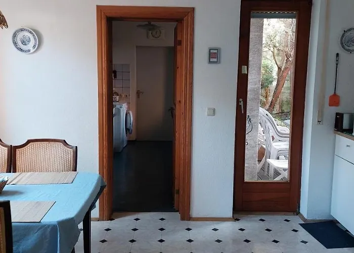 Lägenhet Eg-zimmer Mit Bad Und Terrasse