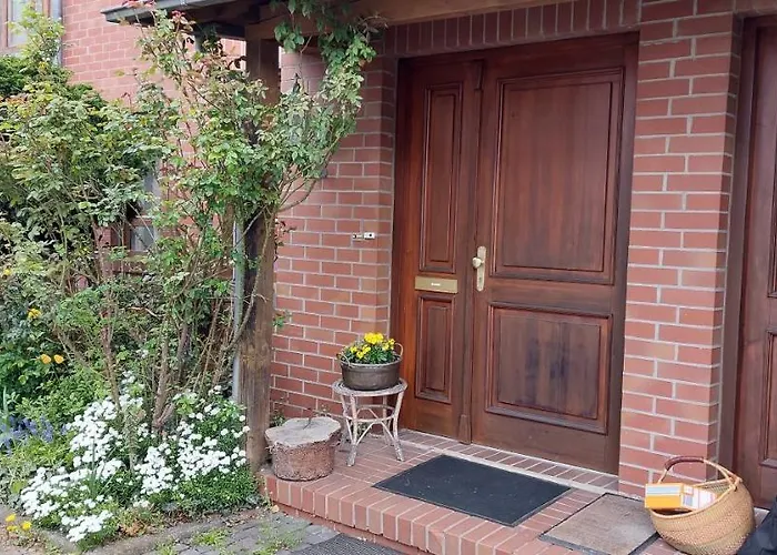 Eg-zimmer Mit Bad Und Terrasse * Kassel