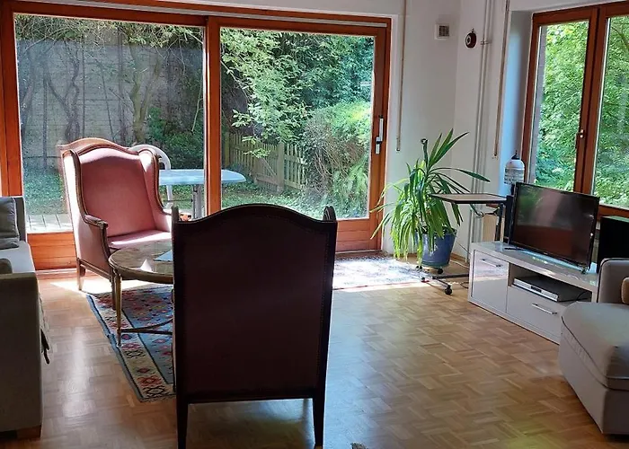 Eg-zimmer Mit Bad Und Terrasse *